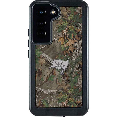 NFL Tampa Bay Buccaneers Realtree Xtra Green Camo Galaxy S24 Waterproof Case